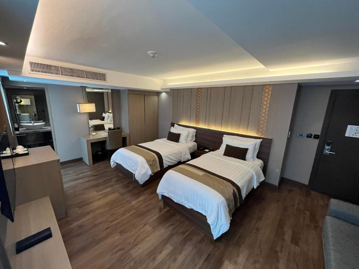 Arte Hotel - Sha Extra Plus Банкок Екстериор снимка