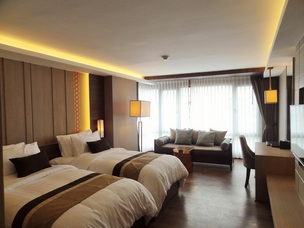 Arte Hotel - Sha Extra Plus Банкок Екстериор снимка