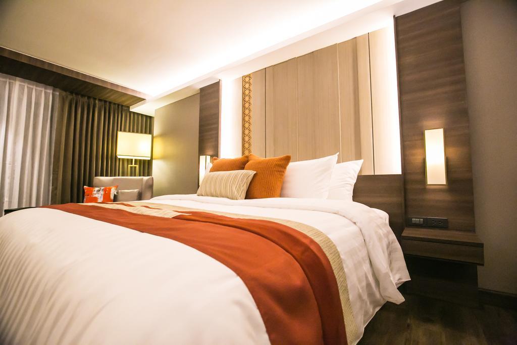 Arte Hotel - Sha Extra Plus Банкок Екстериор снимка