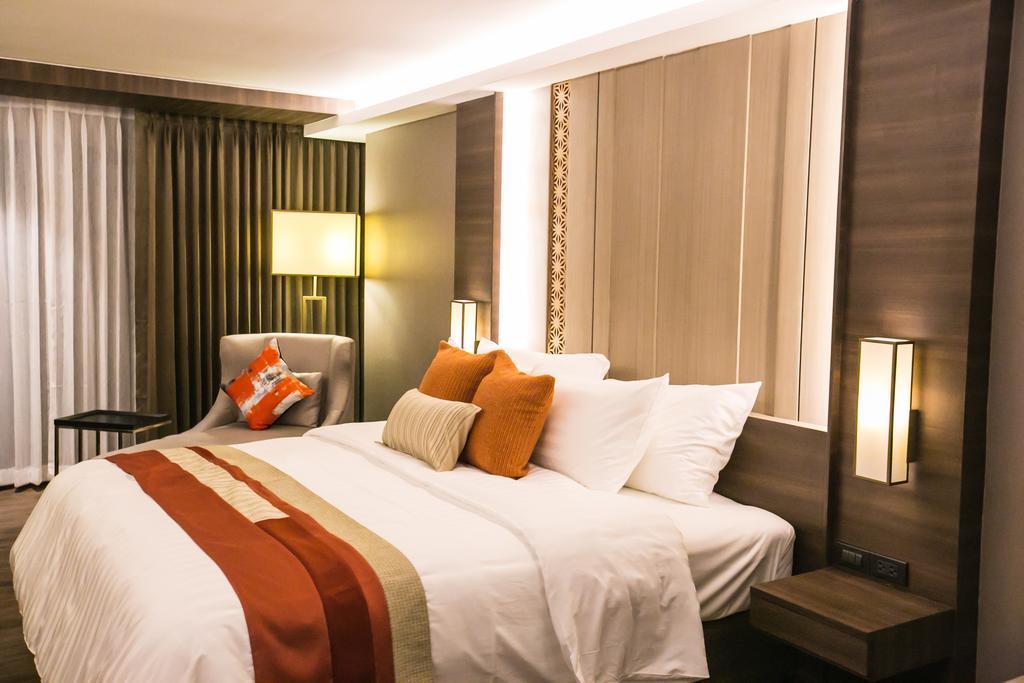 Arte Hotel - Sha Extra Plus Банкок Екстериор снимка
