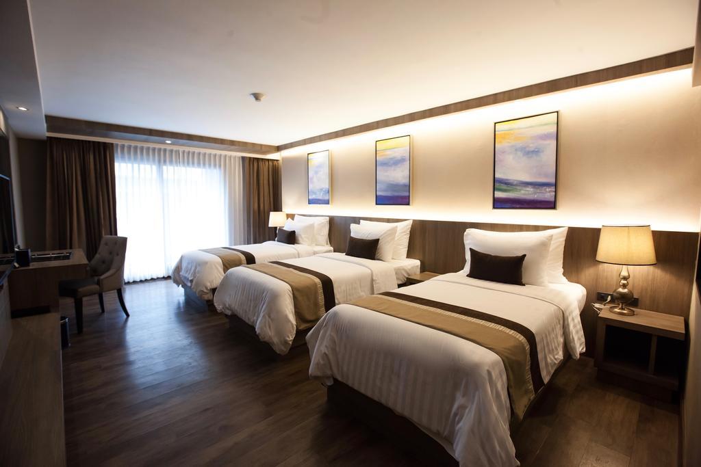 Arte Hotel - Sha Extra Plus Банкок Екстериор снимка