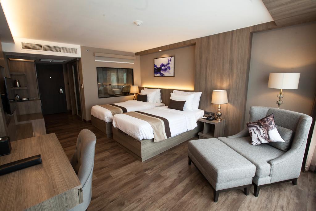 Arte Hotel - Sha Extra Plus Банкок Екстериор снимка