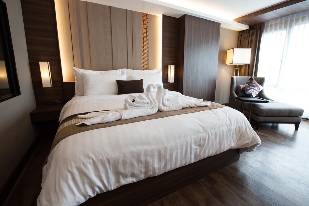 Arte Hotel - Sha Extra Plus Банкок Екстериор снимка