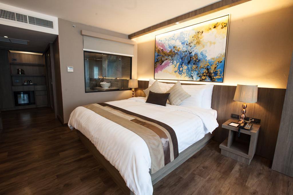 Arte Hotel - Sha Extra Plus Банкок Екстериор снимка