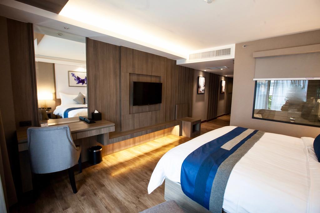 Arte Hotel - Sha Extra Plus Банкок Екстериор снимка