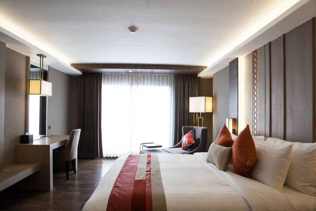 Arte Hotel - Sha Extra Plus Банкок Екстериор снимка