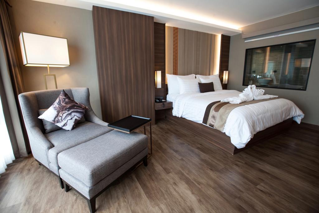 Arte Hotel - Sha Extra Plus Банкок Екстериор снимка