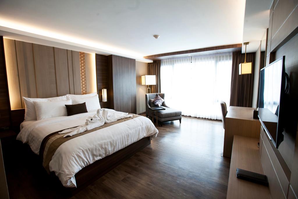 Arte Hotel - Sha Extra Plus Банкок Екстериор снимка